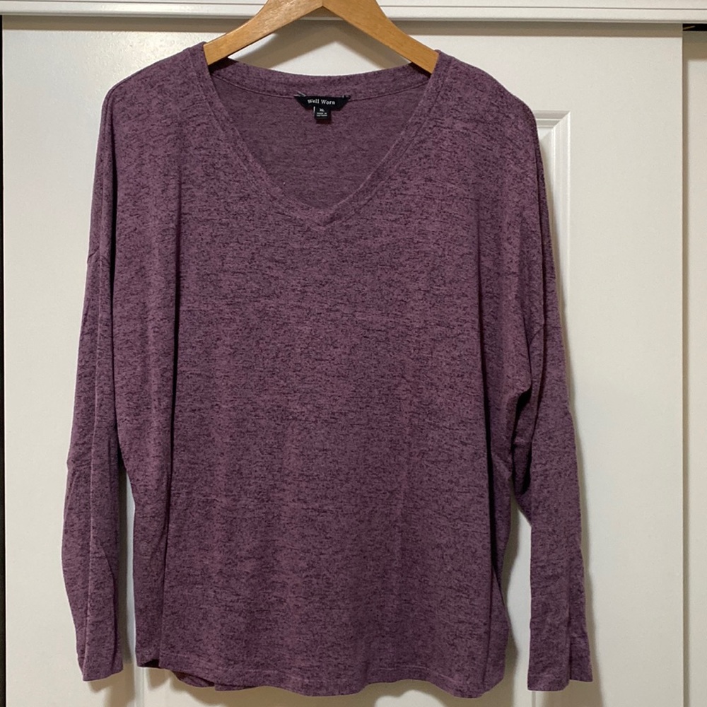 Long sleeve lightweight ladies sweater